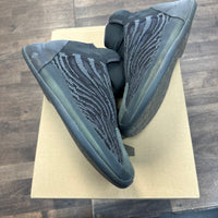 Onyx QNTM Yeezy Basketball (USED)