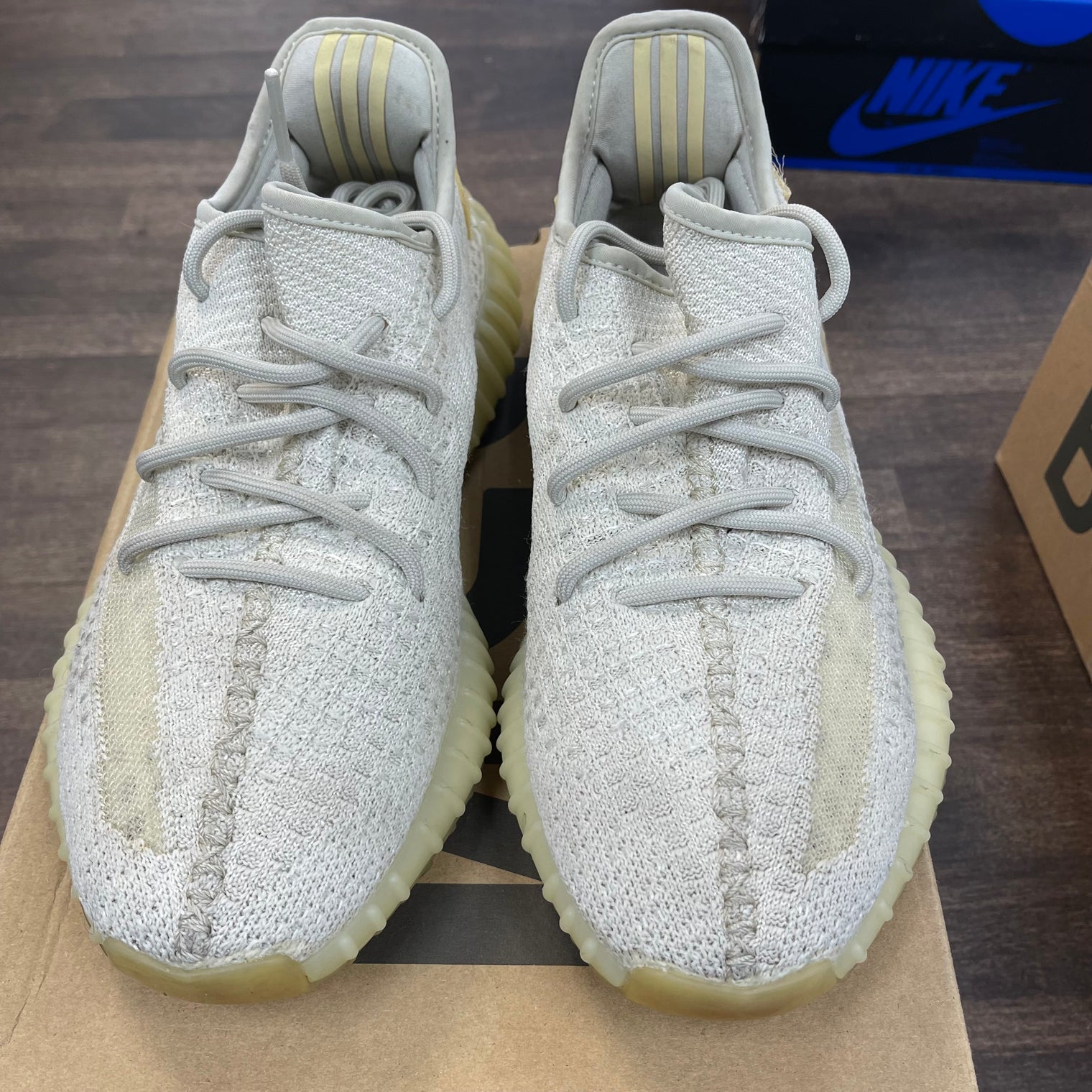 Light Yeezy 350 (USED)
