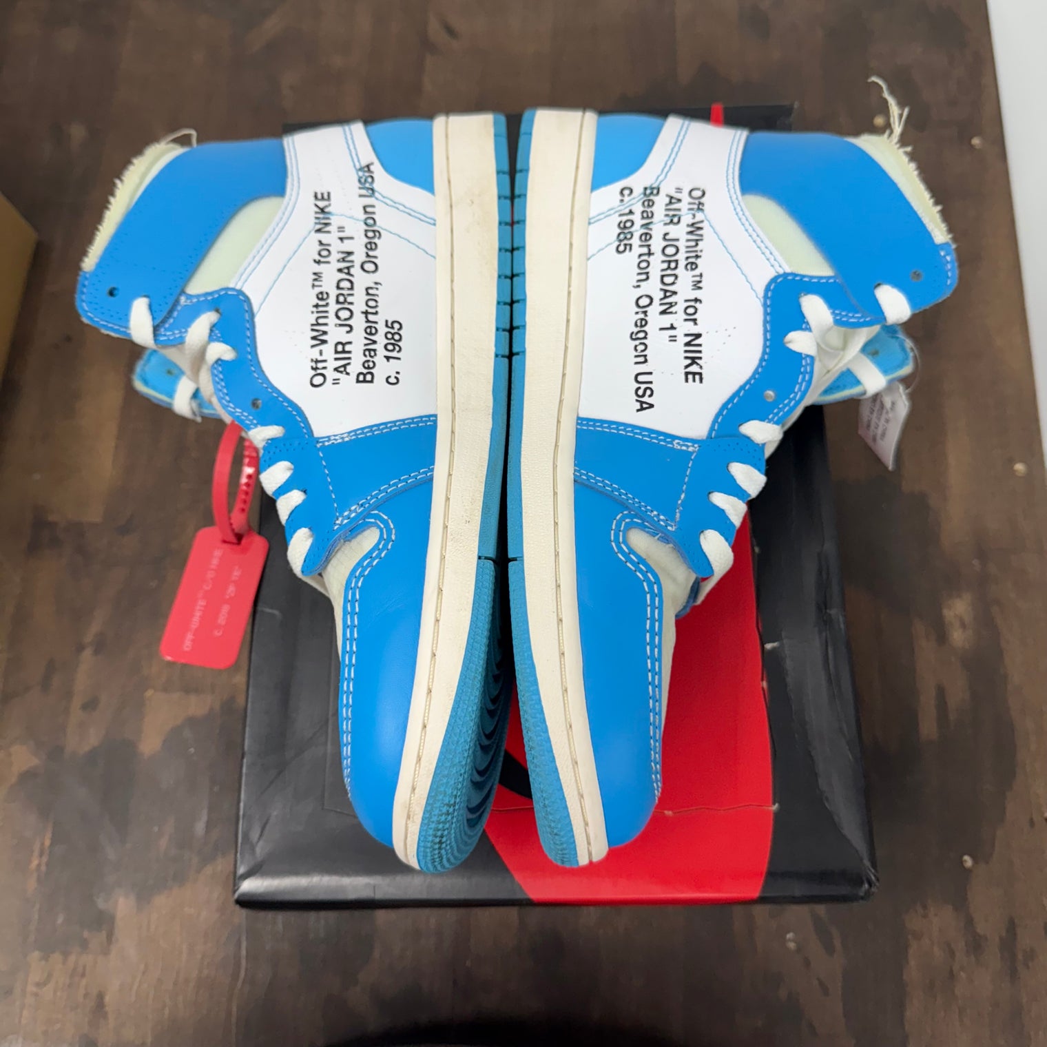 Off-White UNC Jordan 1 High (USED)