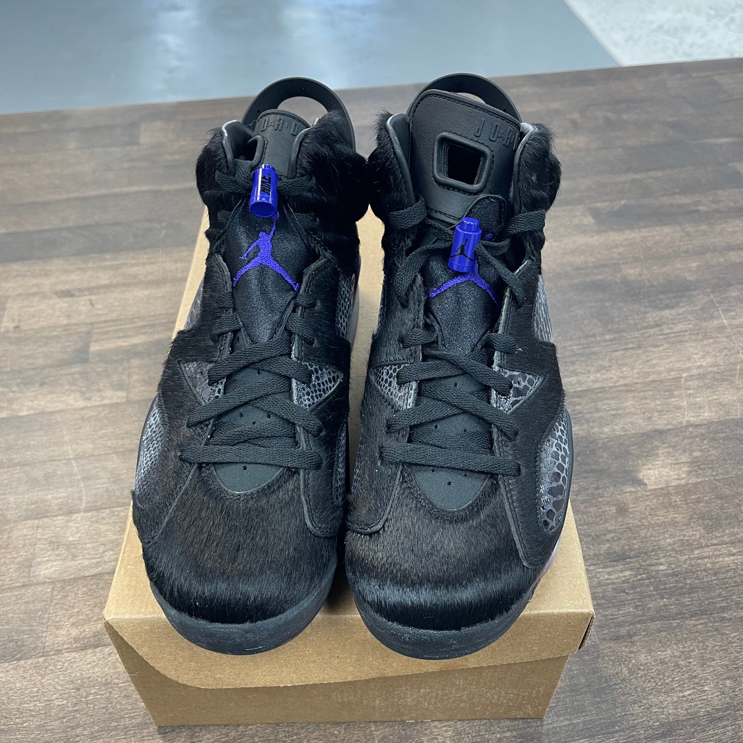 Social Status Jordan 6 (USED,No Box)