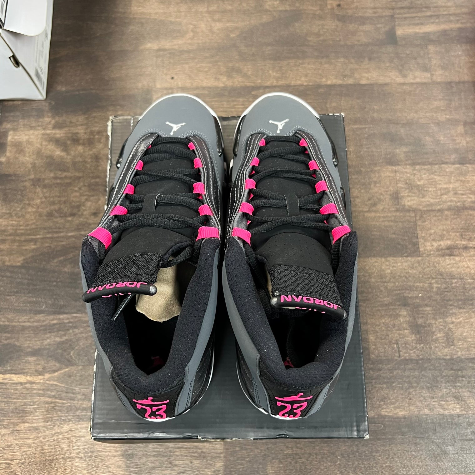 (GS) Hyper Pink Jordan 14 (USED)