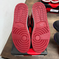 Bred Jordan 1 Retro (2013) (USED)