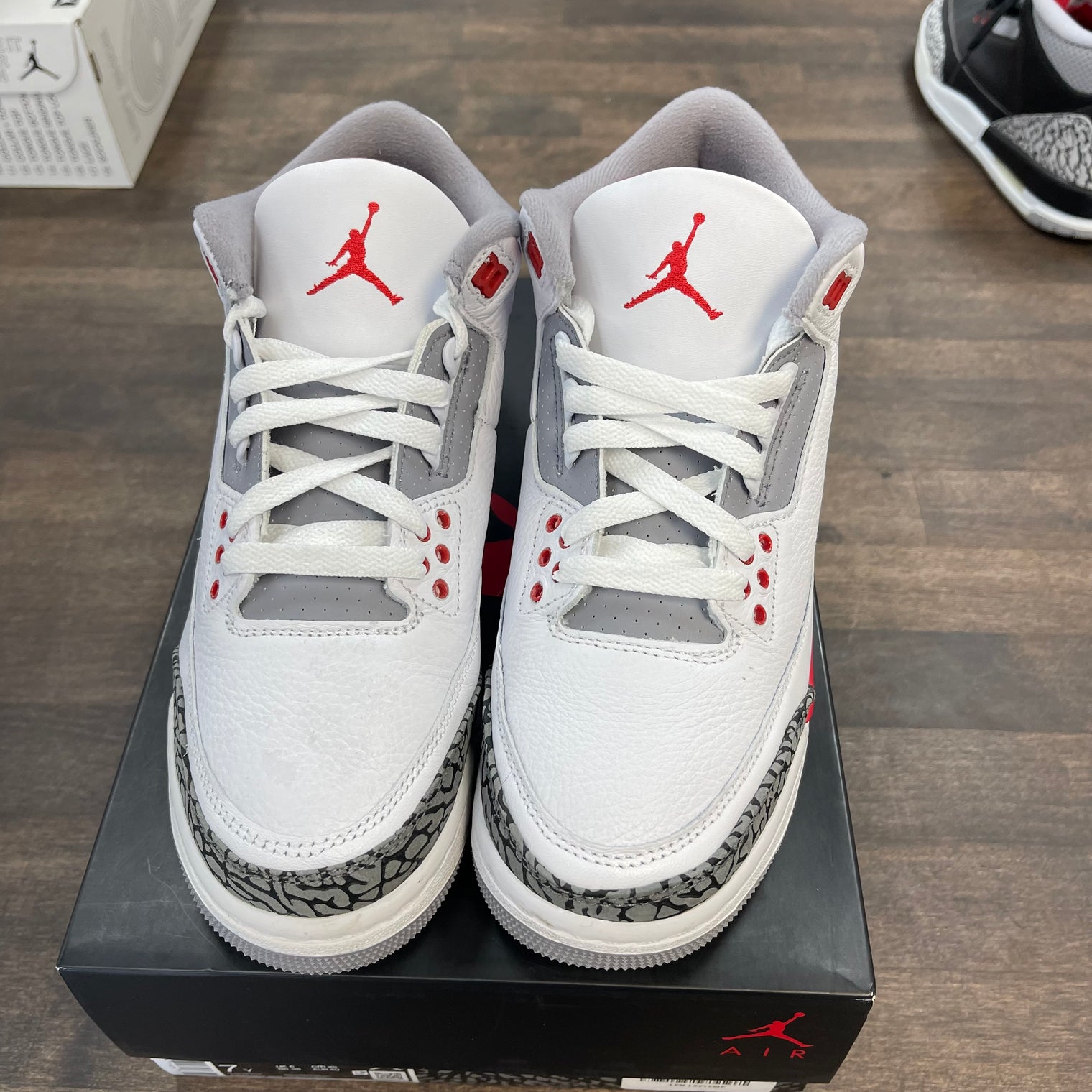 (GS) Fire Red Jordan 3 (USED)