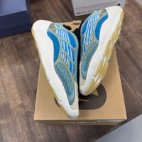 Arzareth Yeezy 700 V3 (USED, Replacement Box)
