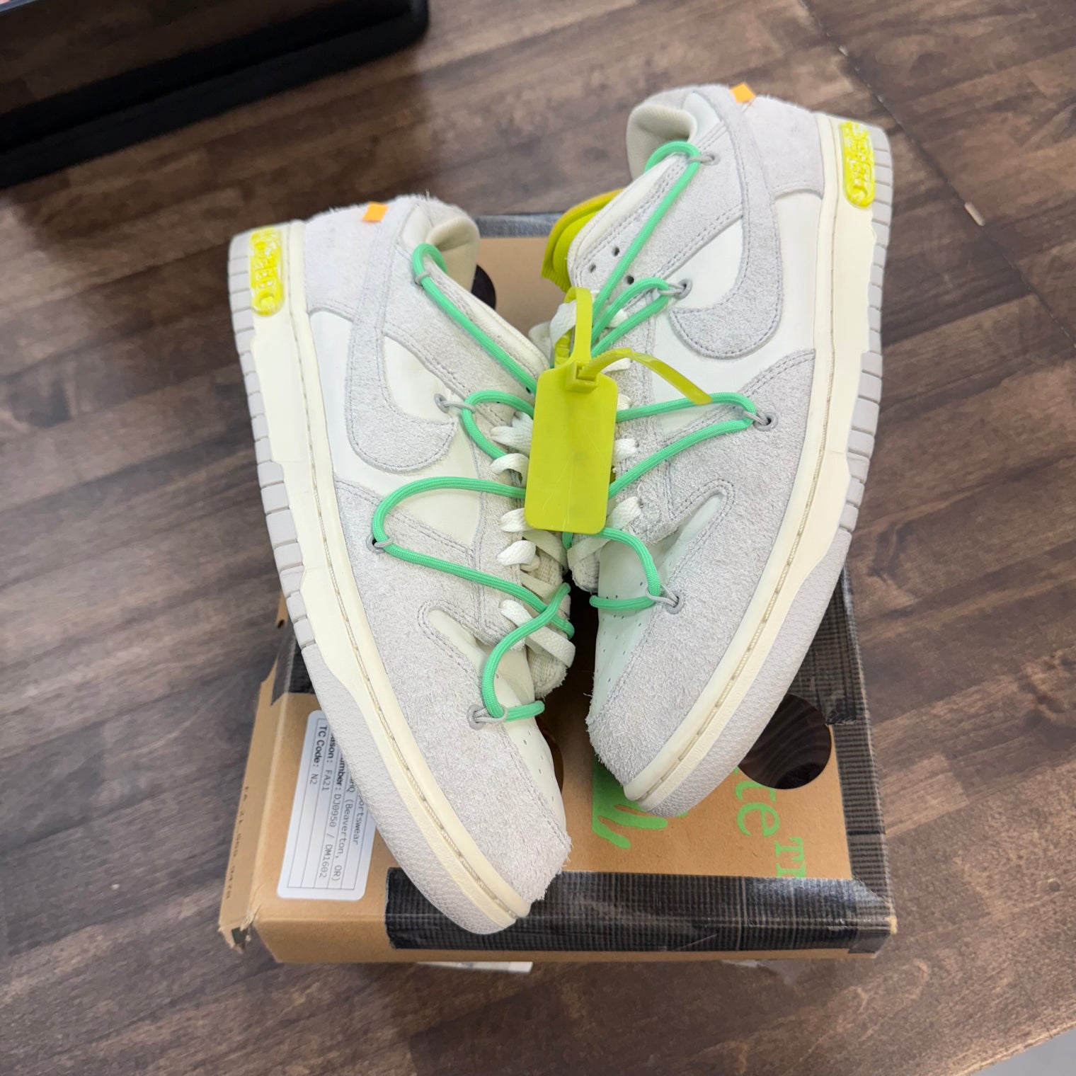 Lot 14 of 50 Off-White Dunk Low (USED)