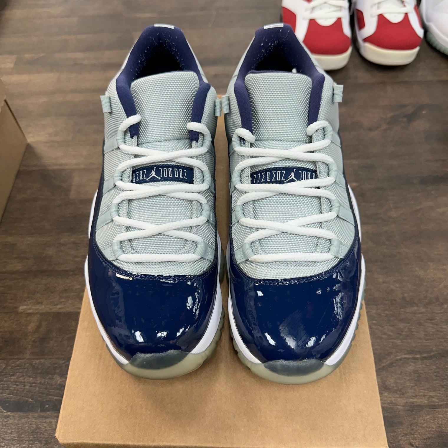 Georgetown Jordan 11 Low (USED, No Box)
