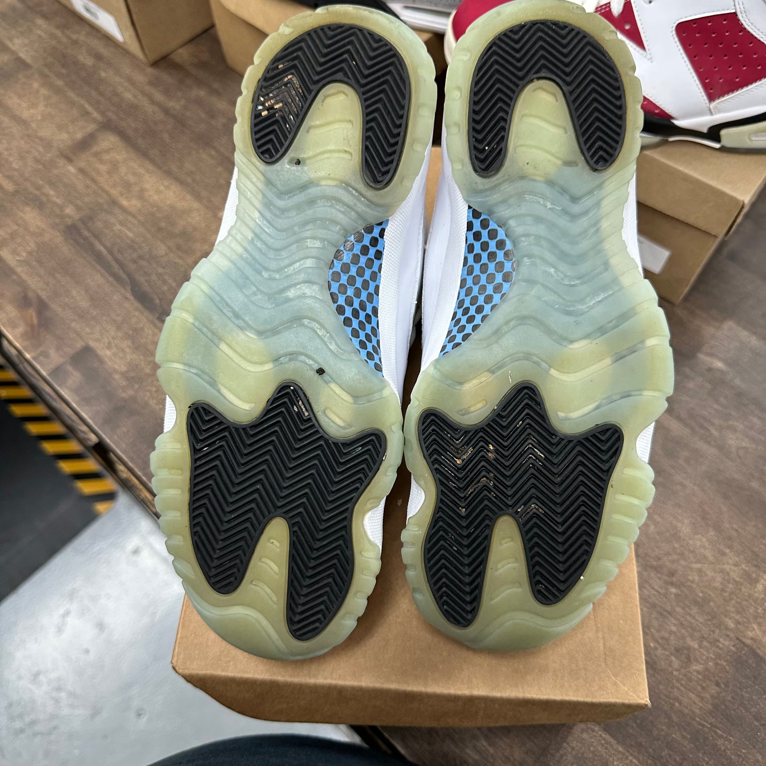 Legend Blue Jordan 11 (2014) (USED, No Box)