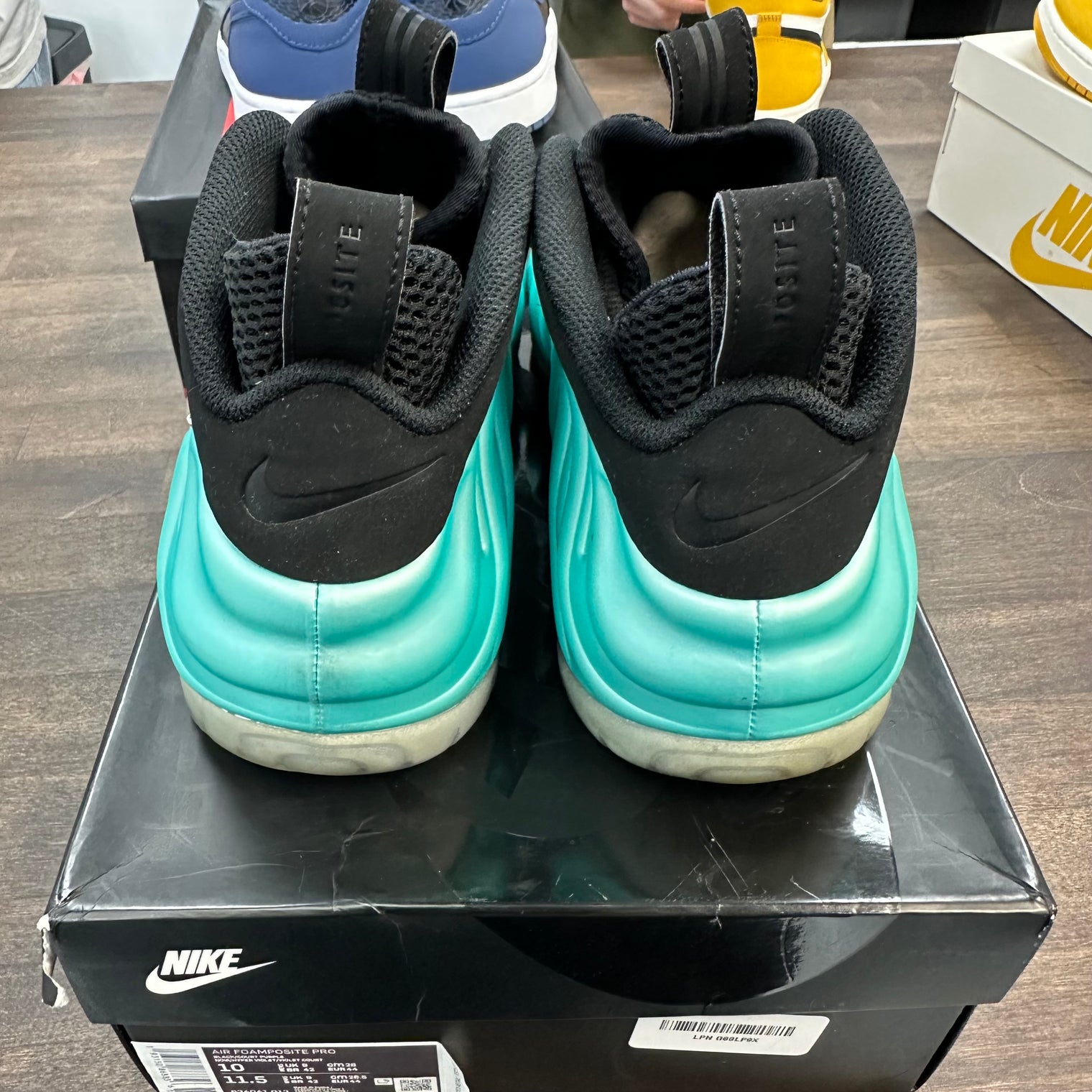 Island Green Foamposite (USED, replacement box)
