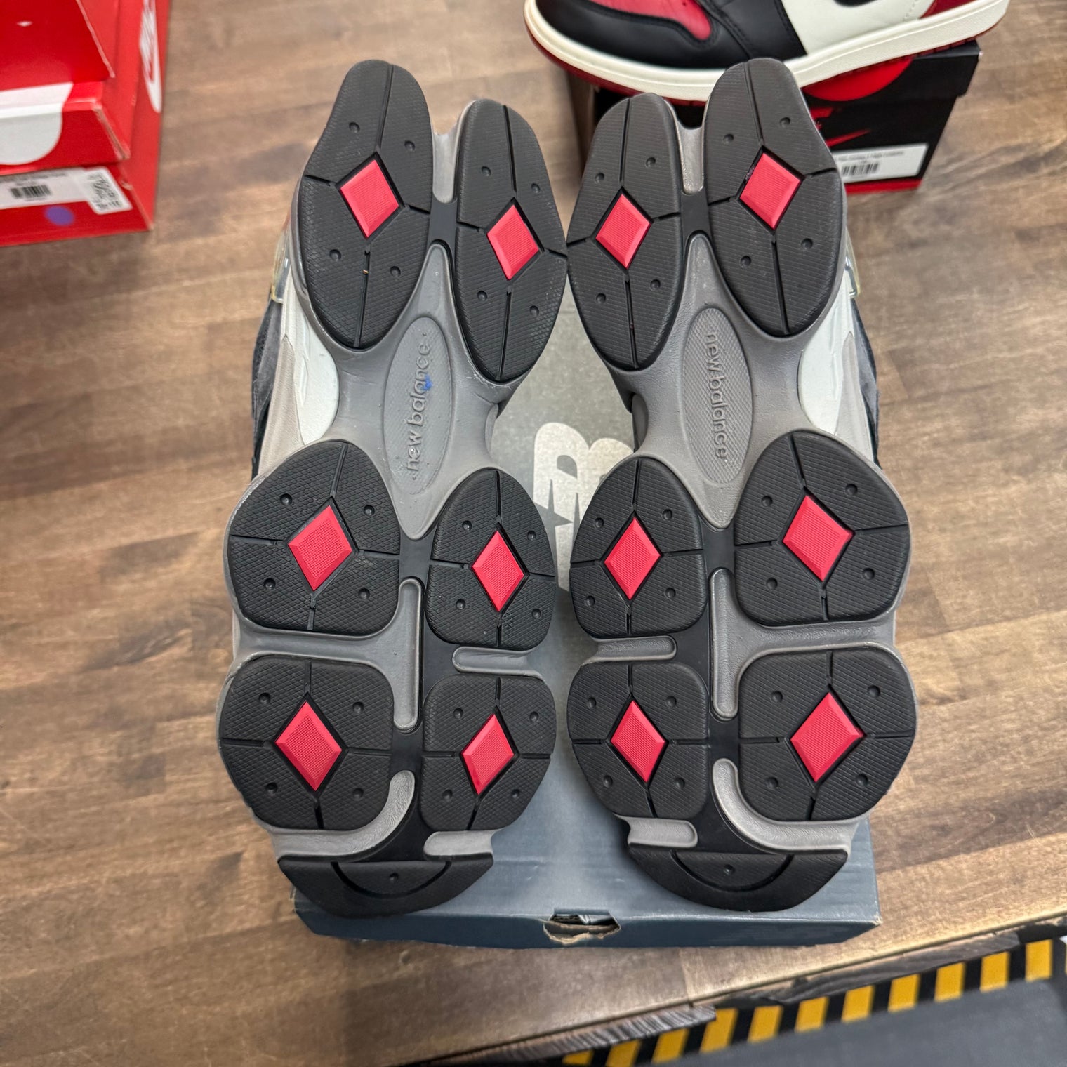 Black Castlerock Grey New Balance 9060 (USED)