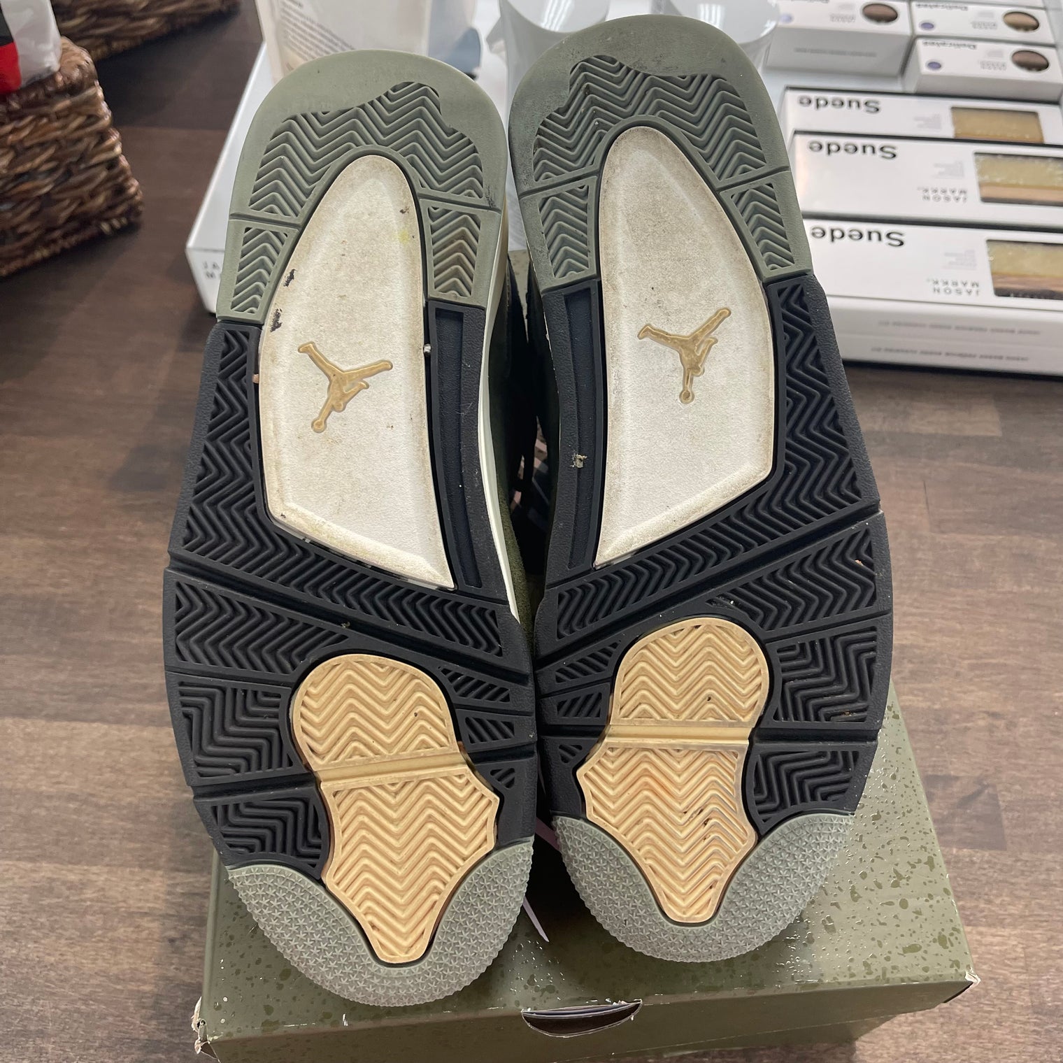Craft Olive Jordan 4 (USED)