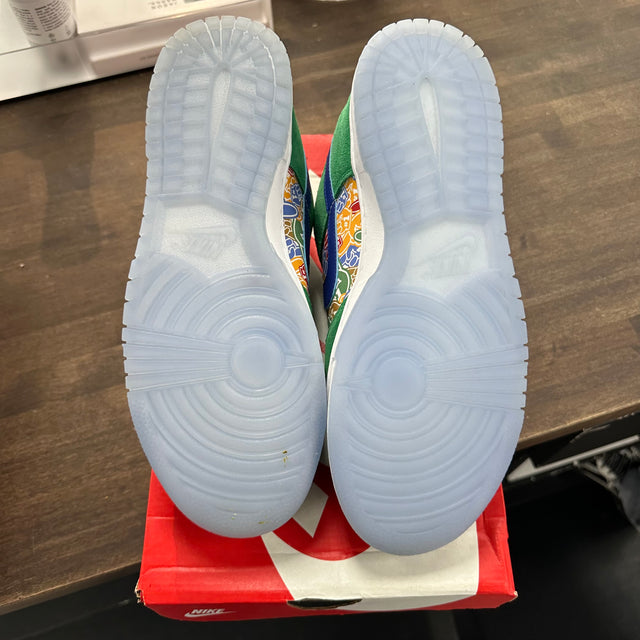 Foam Finger Nike Dunk Low (USED)
