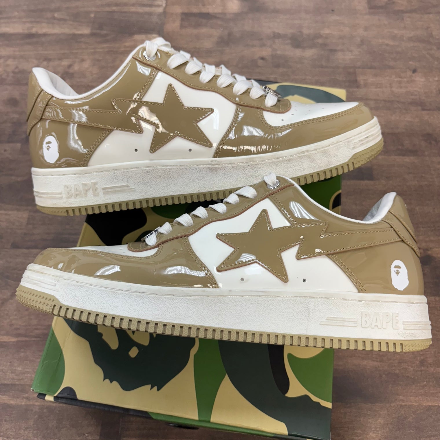 A Bathing Ape Bape Sta Patent Leather White Khaki (2023) (USED)