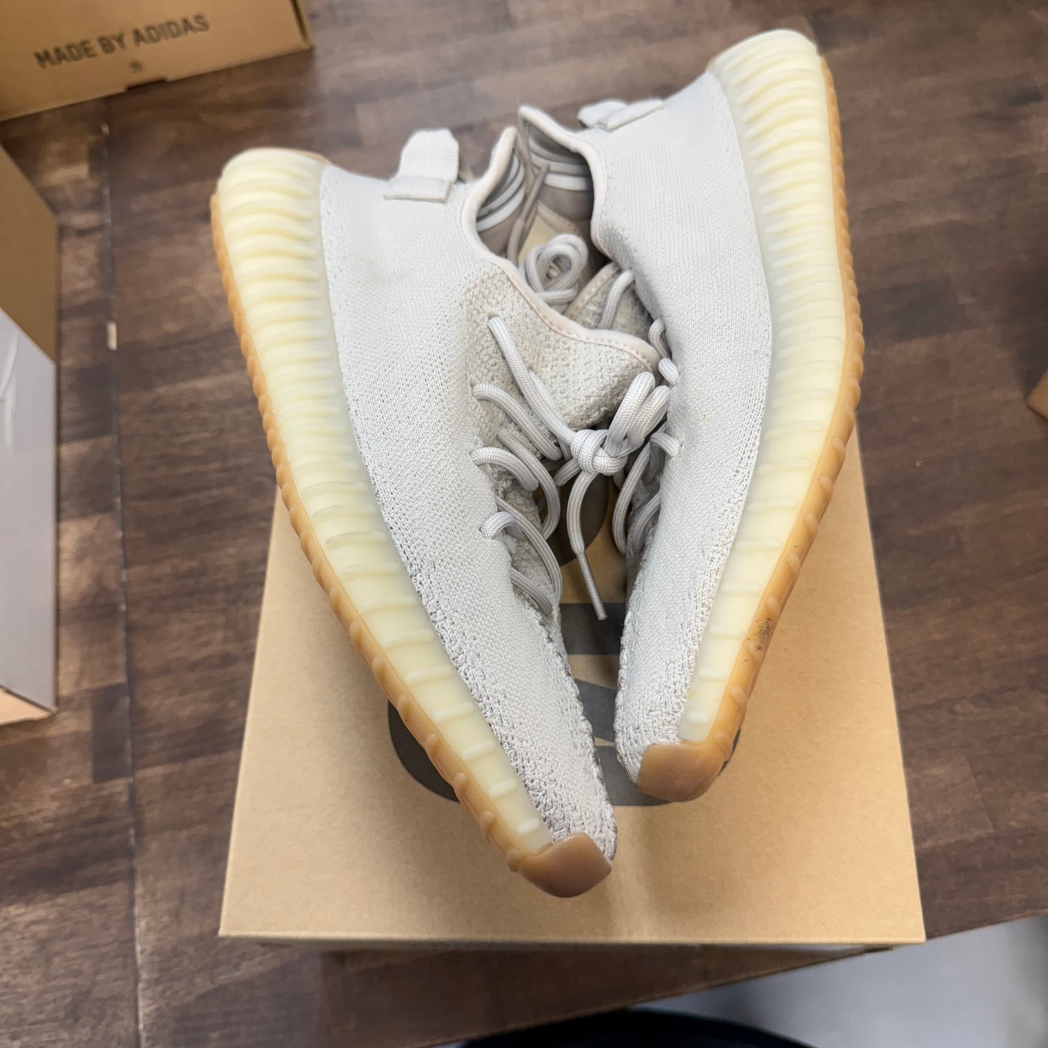 Sesame Yeezy 350 (USED)