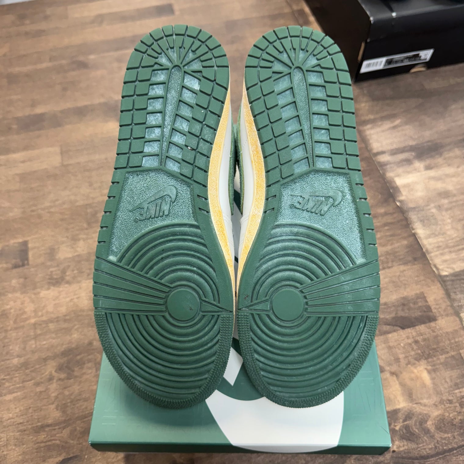 A Ma Maniere Green Stone Air Ship PE SP (USED)
