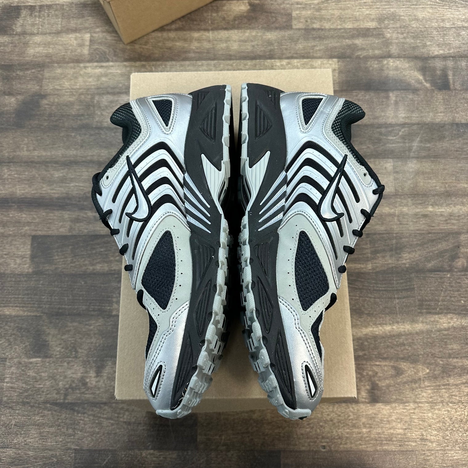 Black Metallic Silver Nike Air Peg 2K5 (USED, No Box)