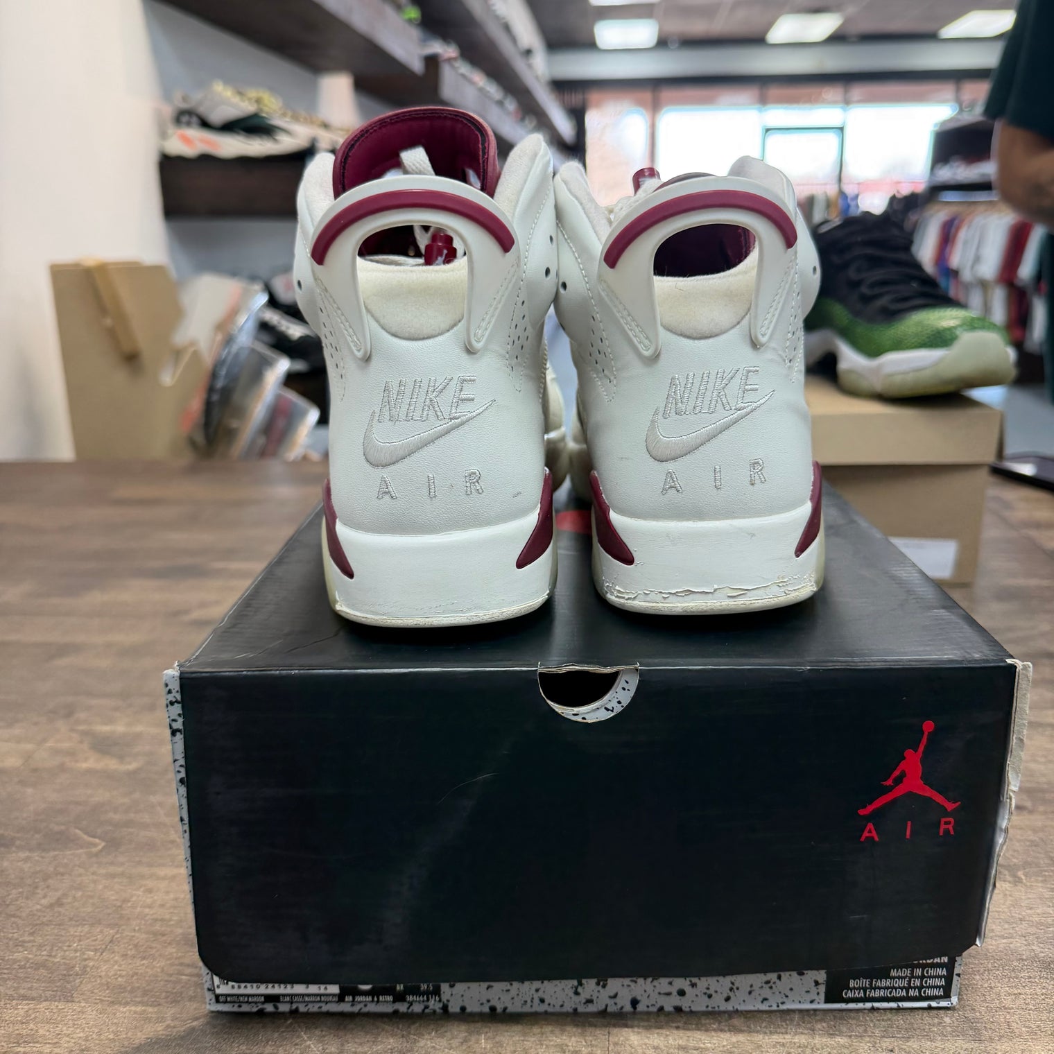 Jordan 6 Retro Maroon (2015) (US 8) (USED)