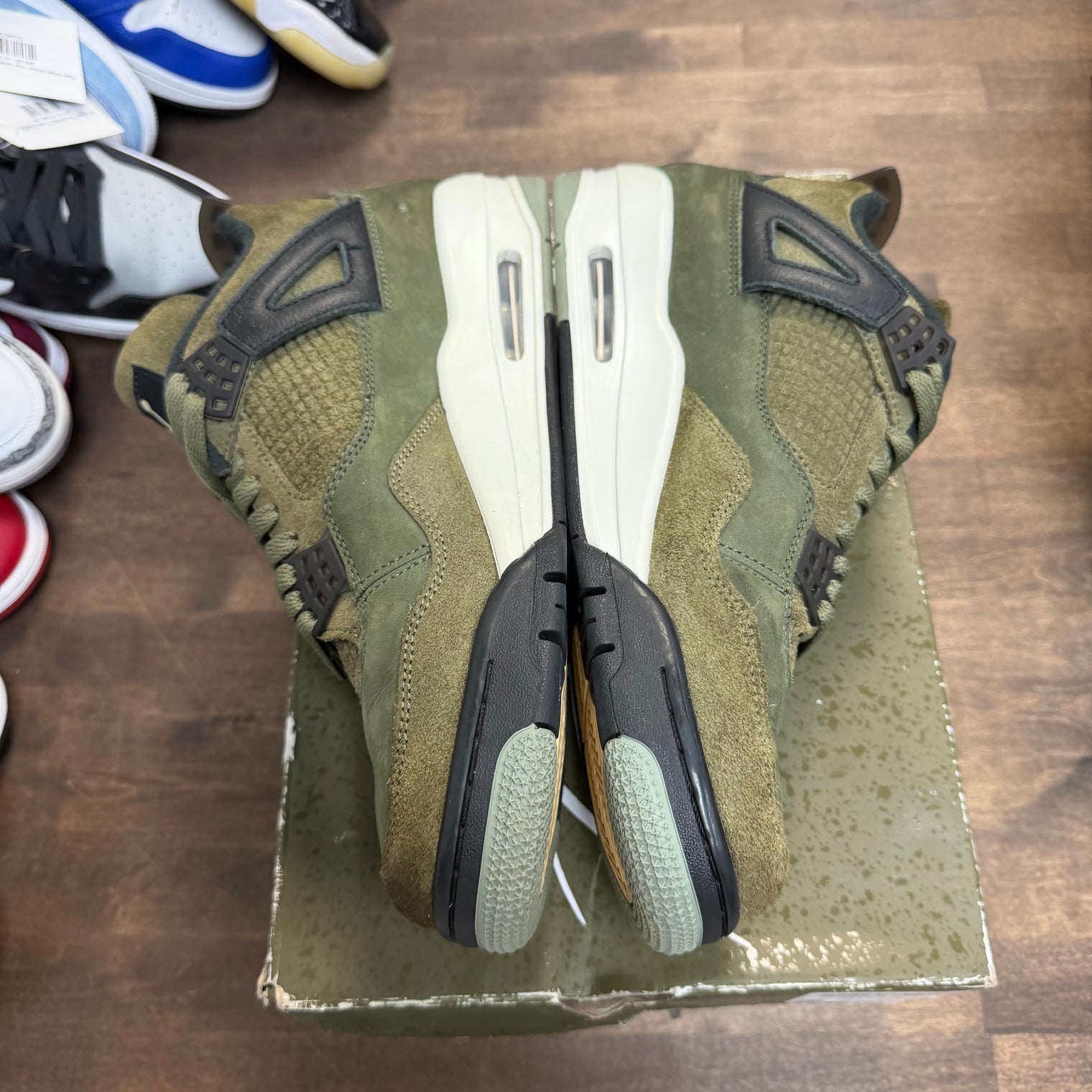 Craft Medium Olive Jordan 4 Retro (USED)