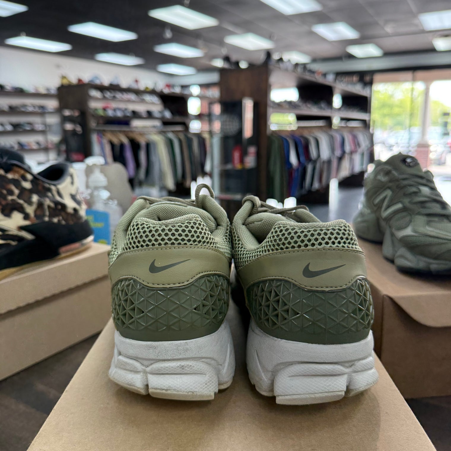 Neutral Olive Vomero 5 (USED, No Box)