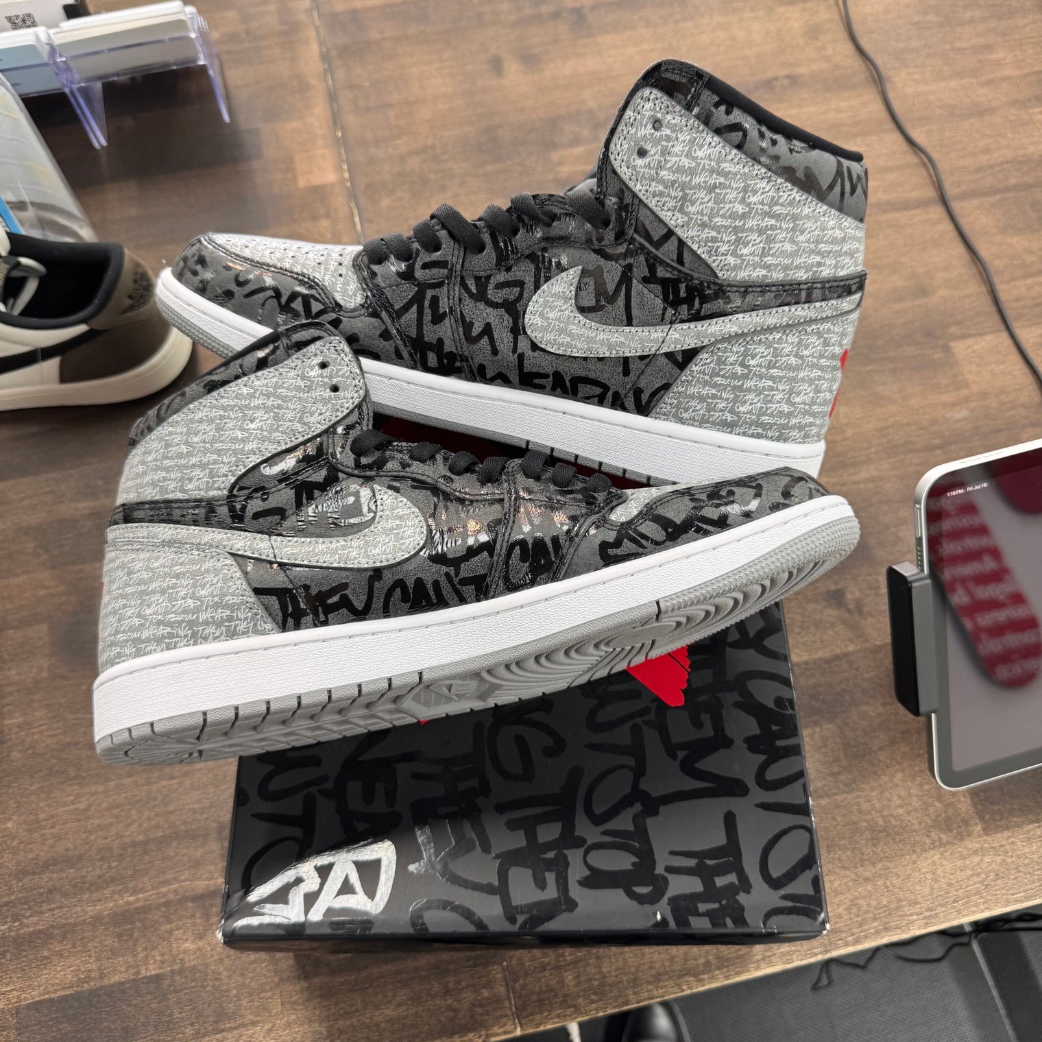Rebellioniare Jordan 1 High (Lightly Worn)