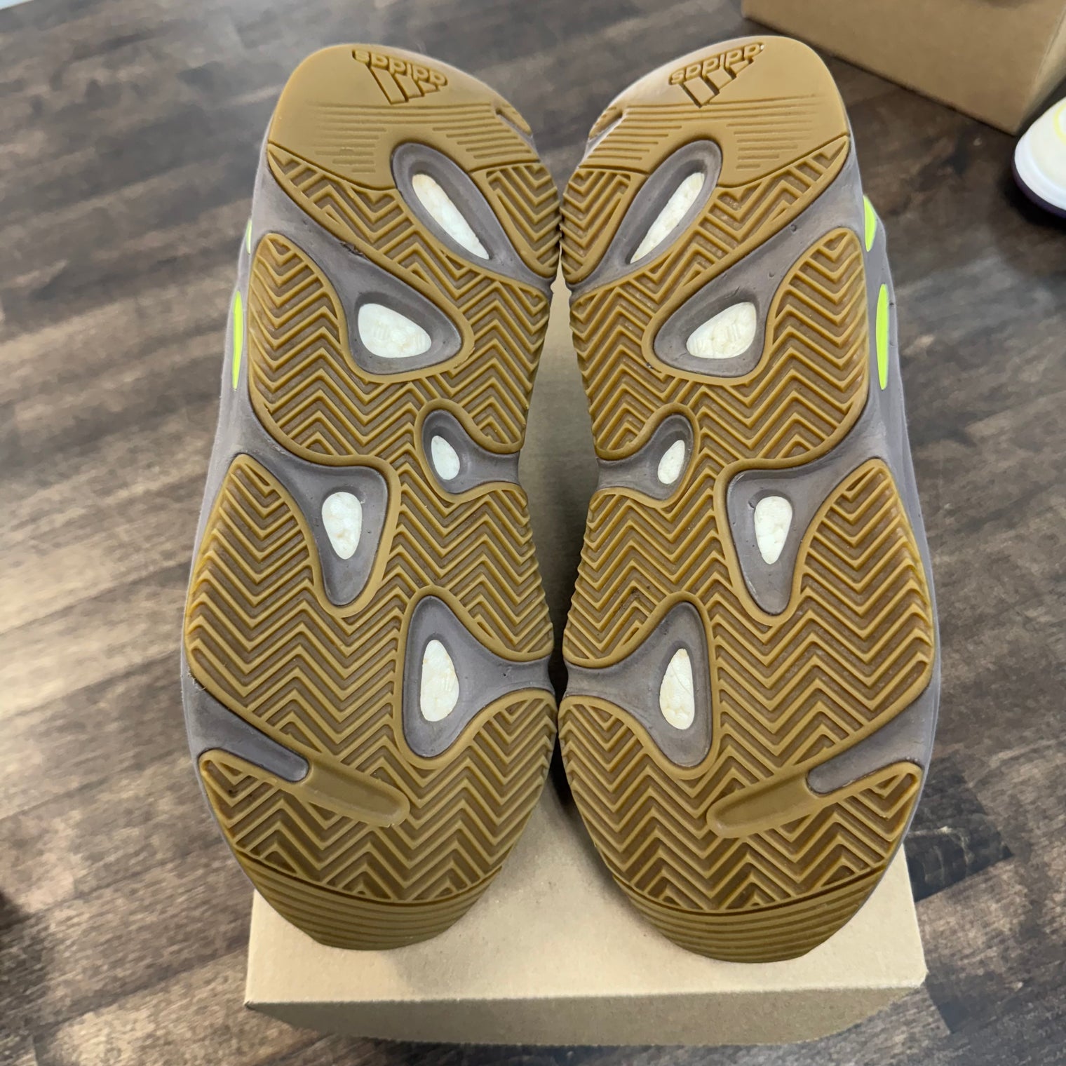 Mauve Yeezy 700 V1 (USED, No Box)