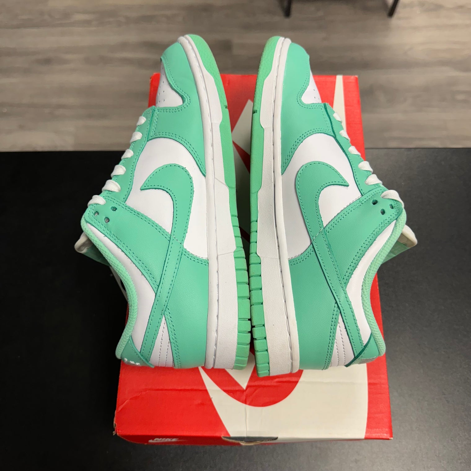 Green Glow Dunk Low (USED)