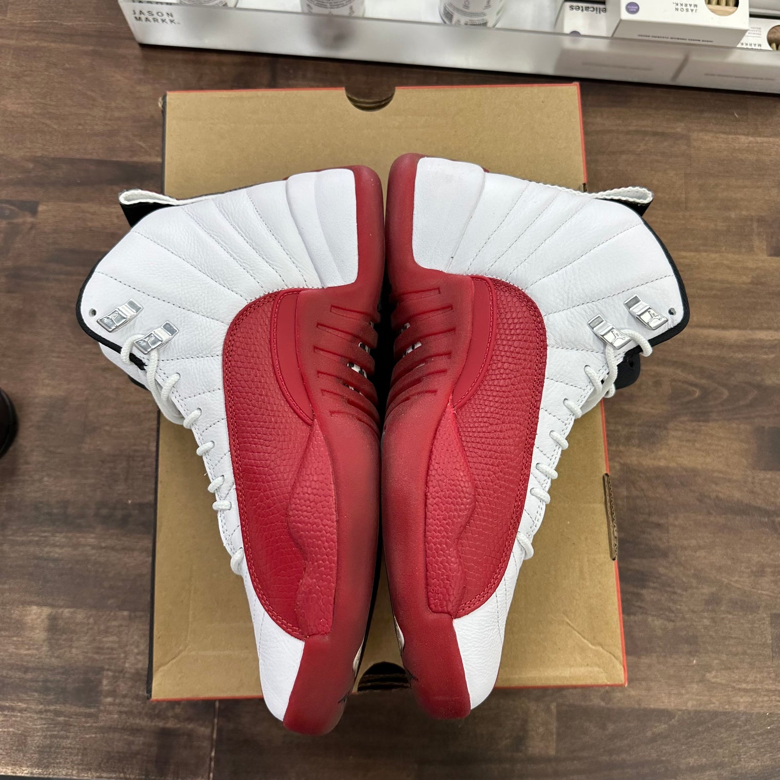 Cherry Jordan 12 Retro (USED)