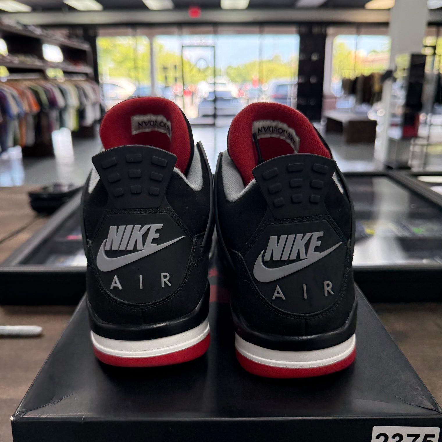 Bred Jordan 4 (2019) (USED)