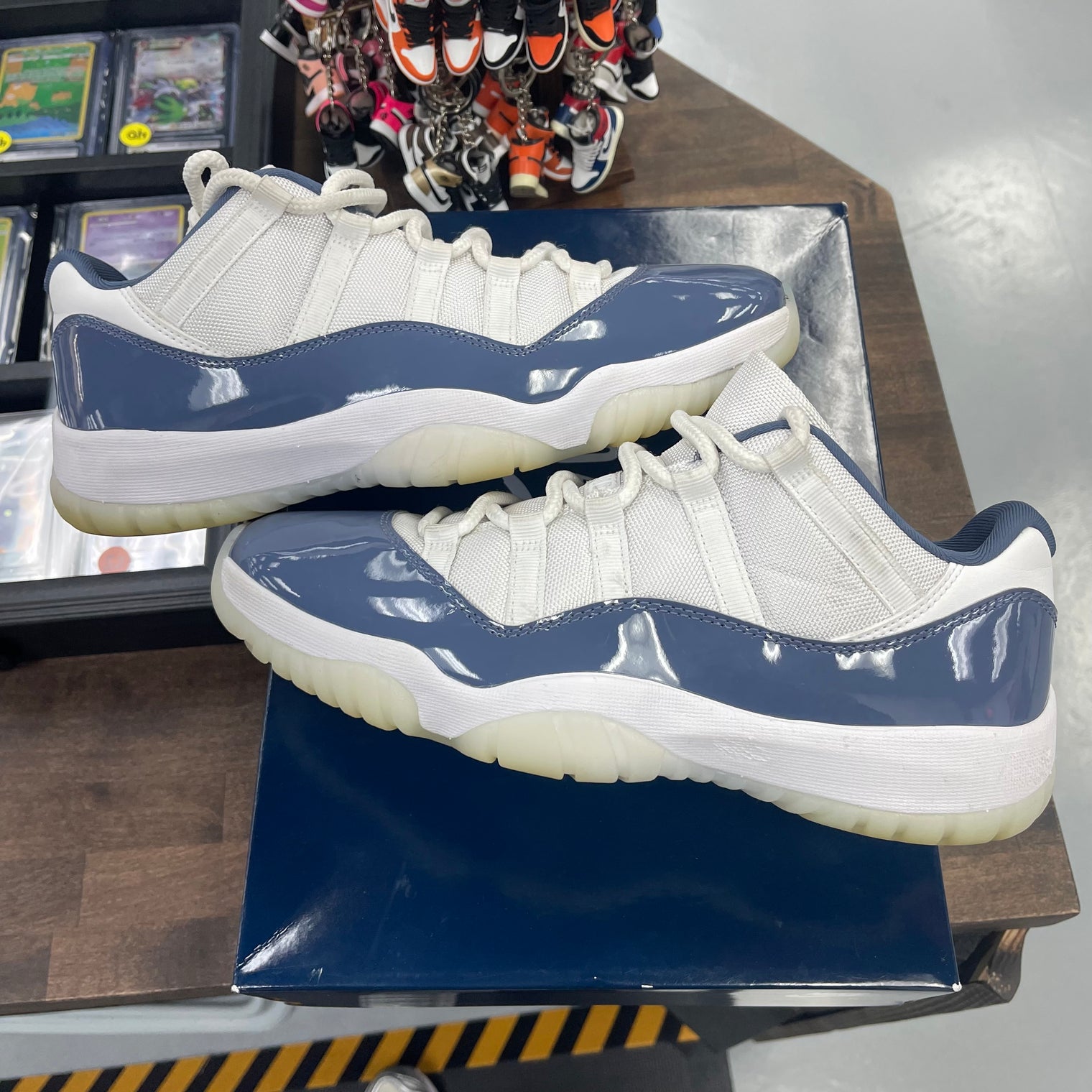 Diffused Blue Jordan 11 Low (USED)
