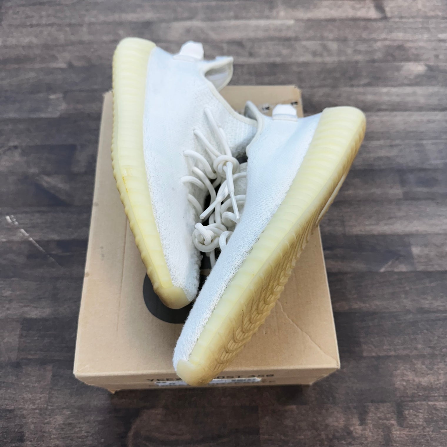 Cream Yeezy 350 (USED)