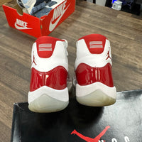 Cherry Jordan 11 (2022) (USED)