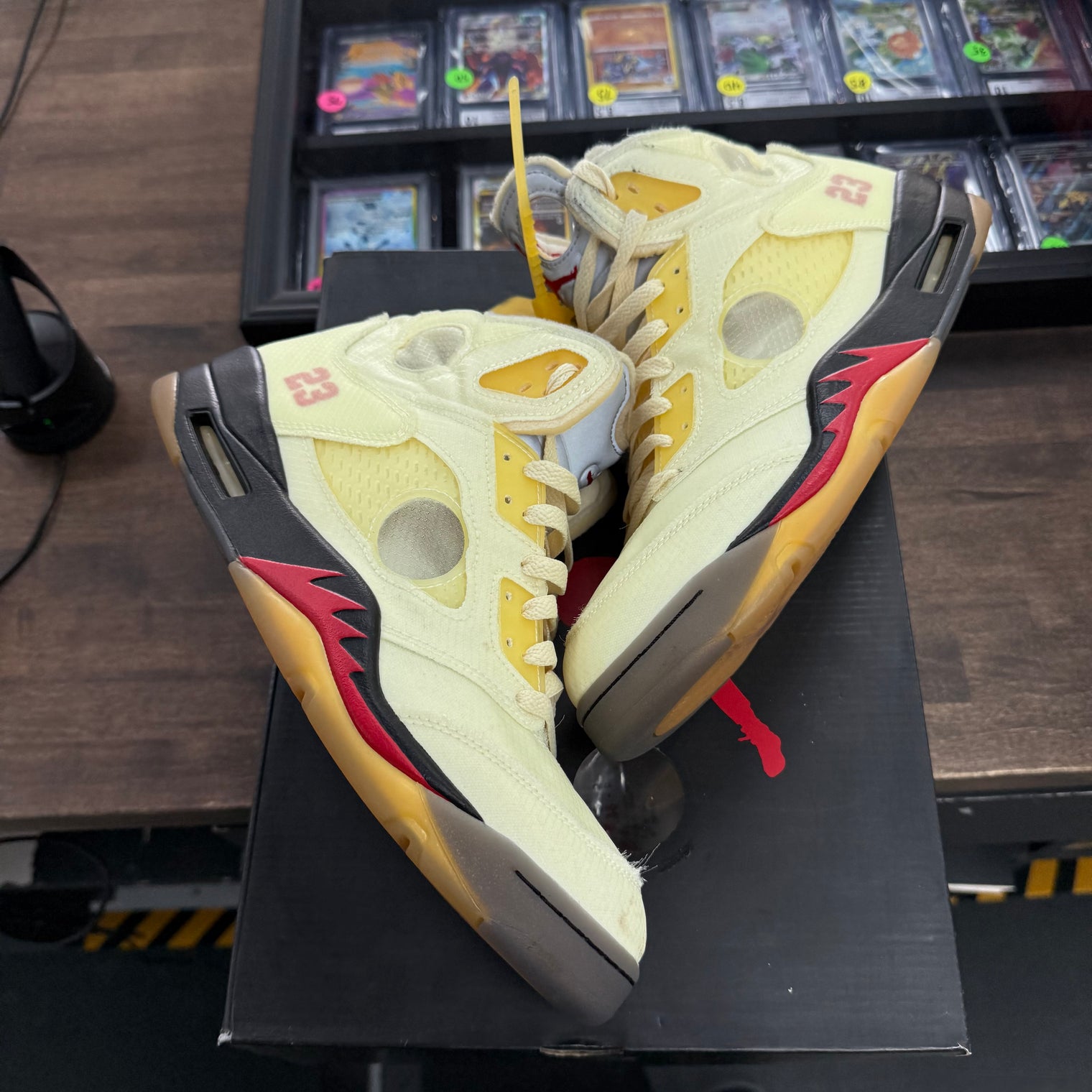 Off-White Sail Jordan 5 (USED)