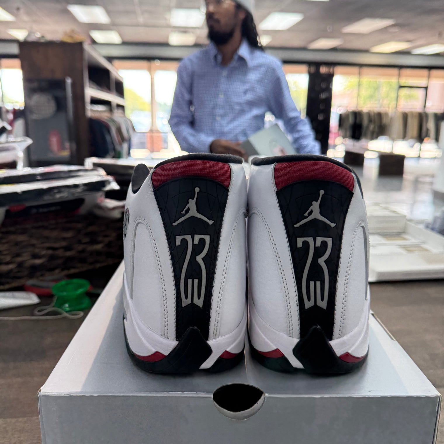Black Toe Jordan 14 Retro (USED)