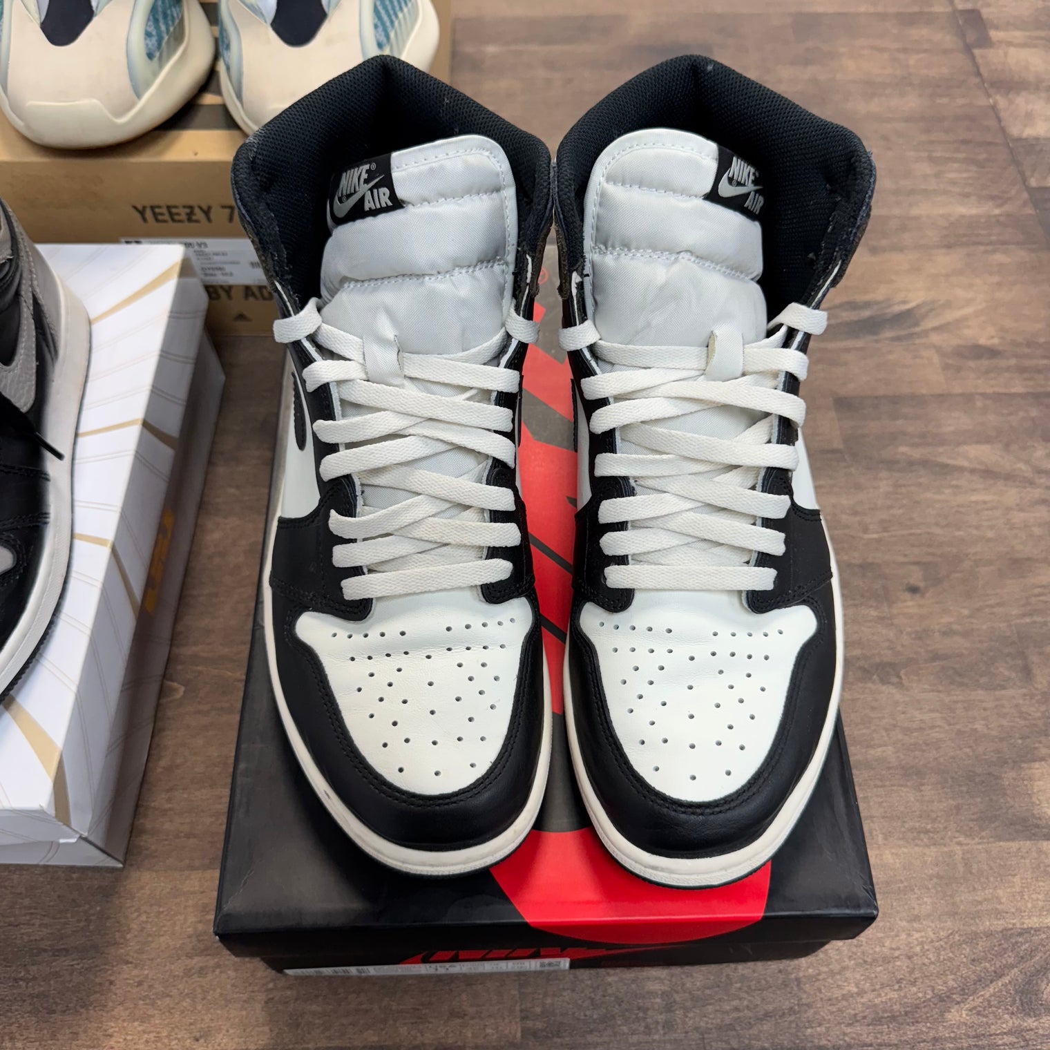 Dark Mocha Jordan 1 High (USED)