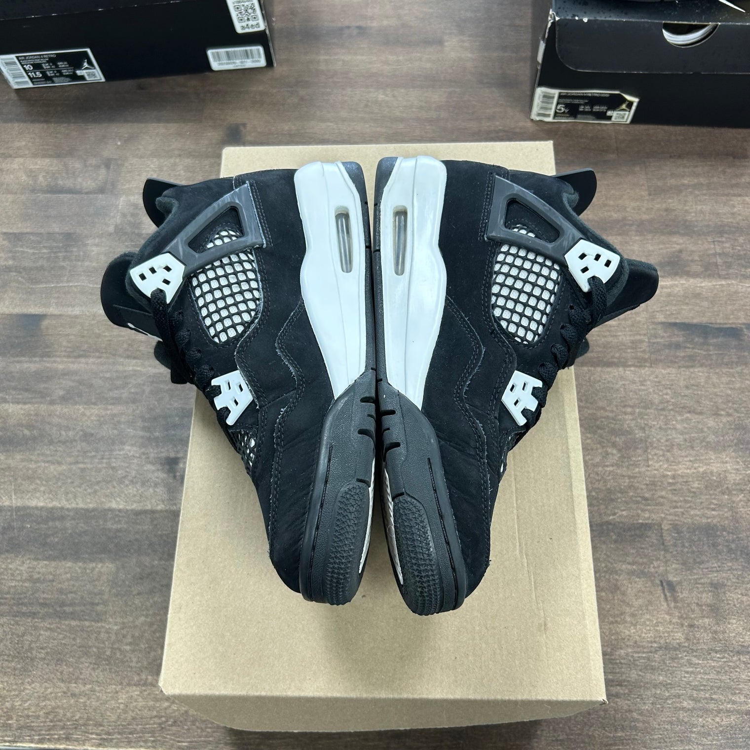 White Thunder Jordan 4 Retro (USED, No Box)