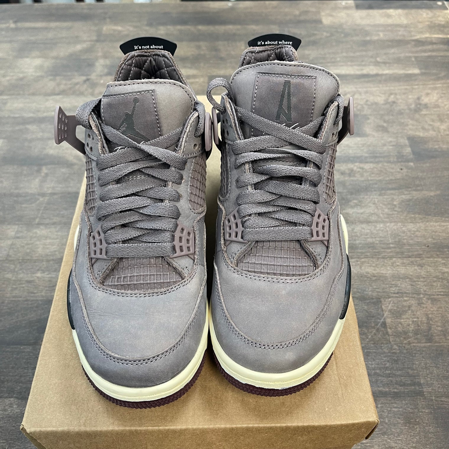 A Ma Maniere Violet Ore Jordan 4 (USED,No Box)