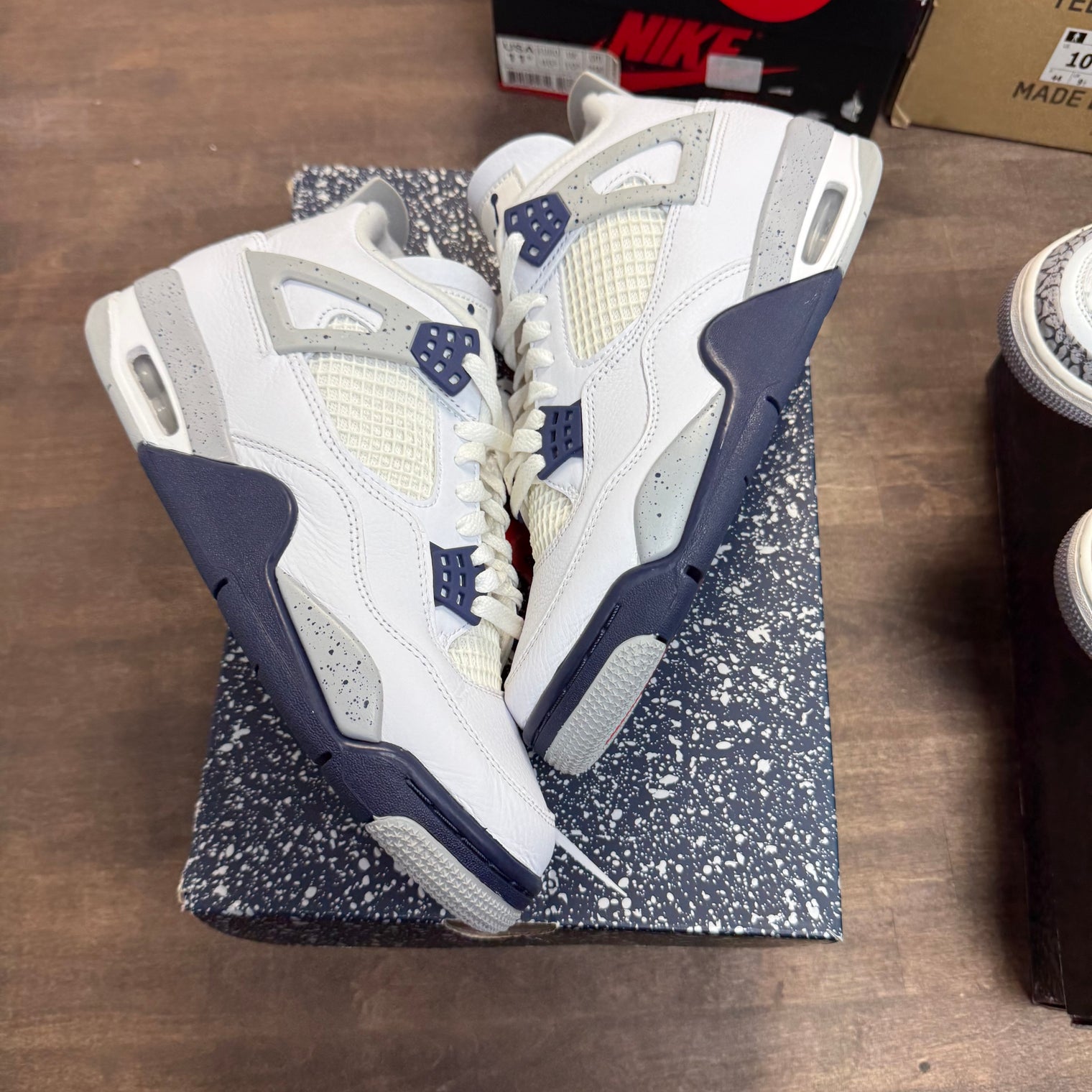 Midnight Navy Jordan 4 Retro (USED)