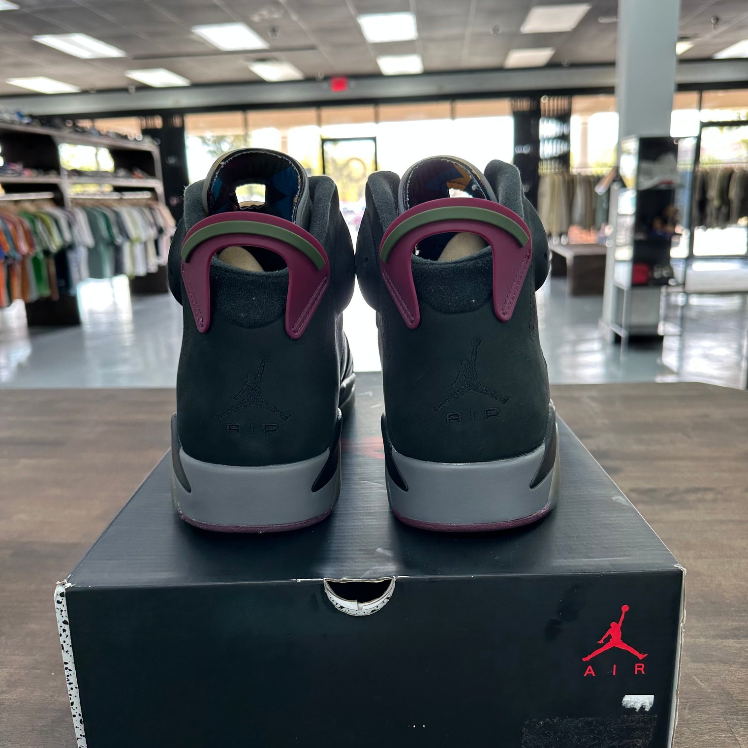 Bordeaux Jordan 6 Retro (USED)