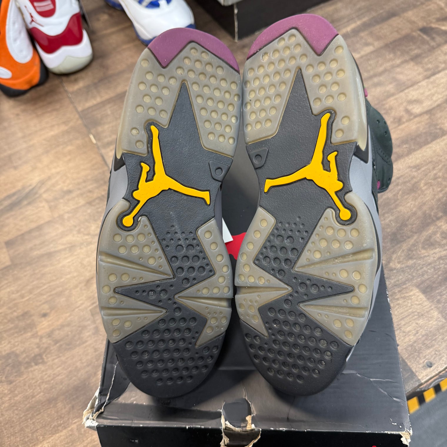 Bordeaux Jordan 6 Retro (USED)