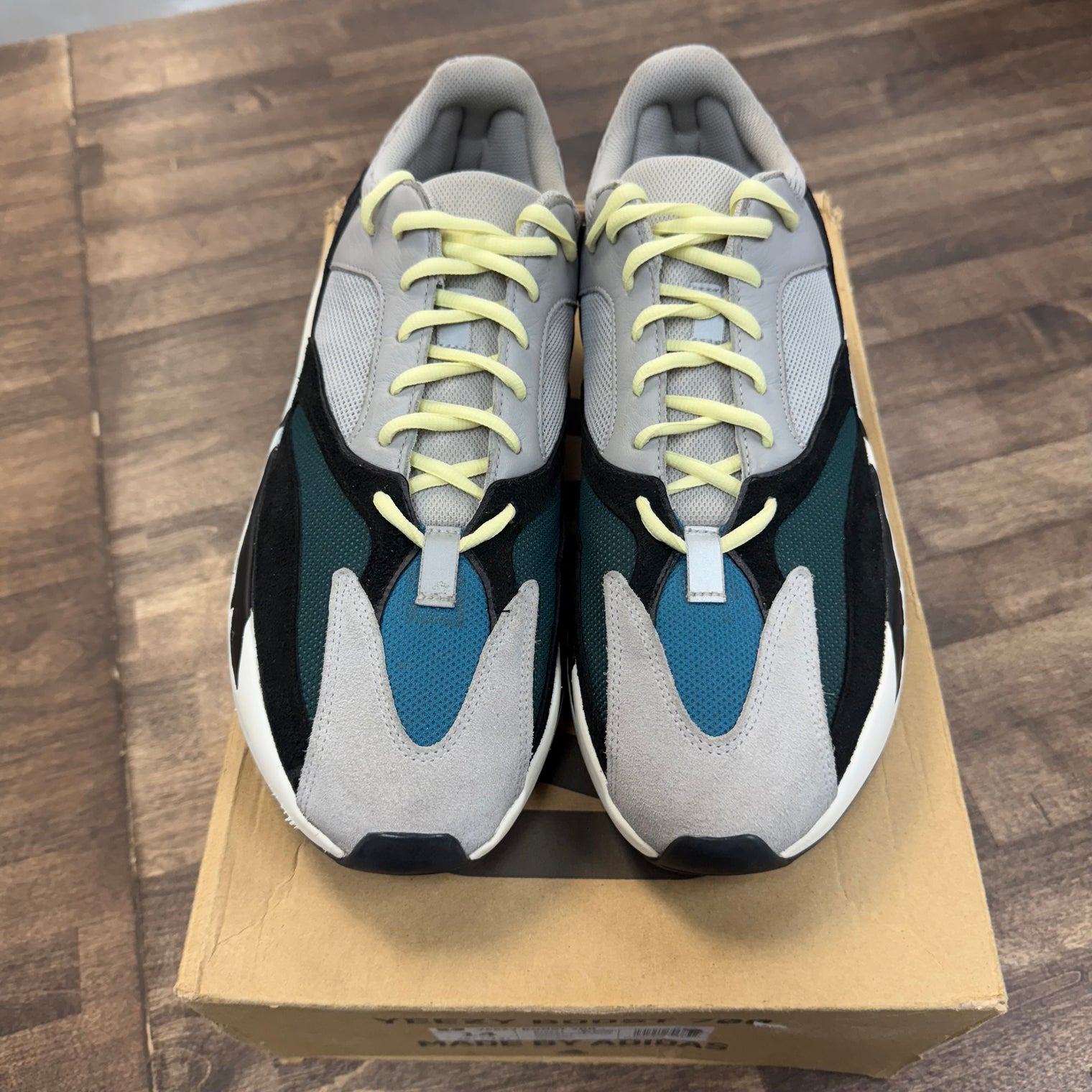 Wave Runner Yeezy 700 (USED)
