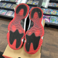 Bred Jordan 11 Low (USED)