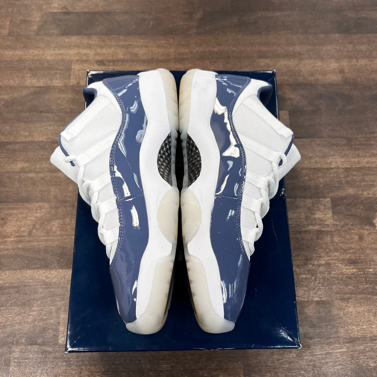 Diffused Blue Jordan 11 Low (USED)