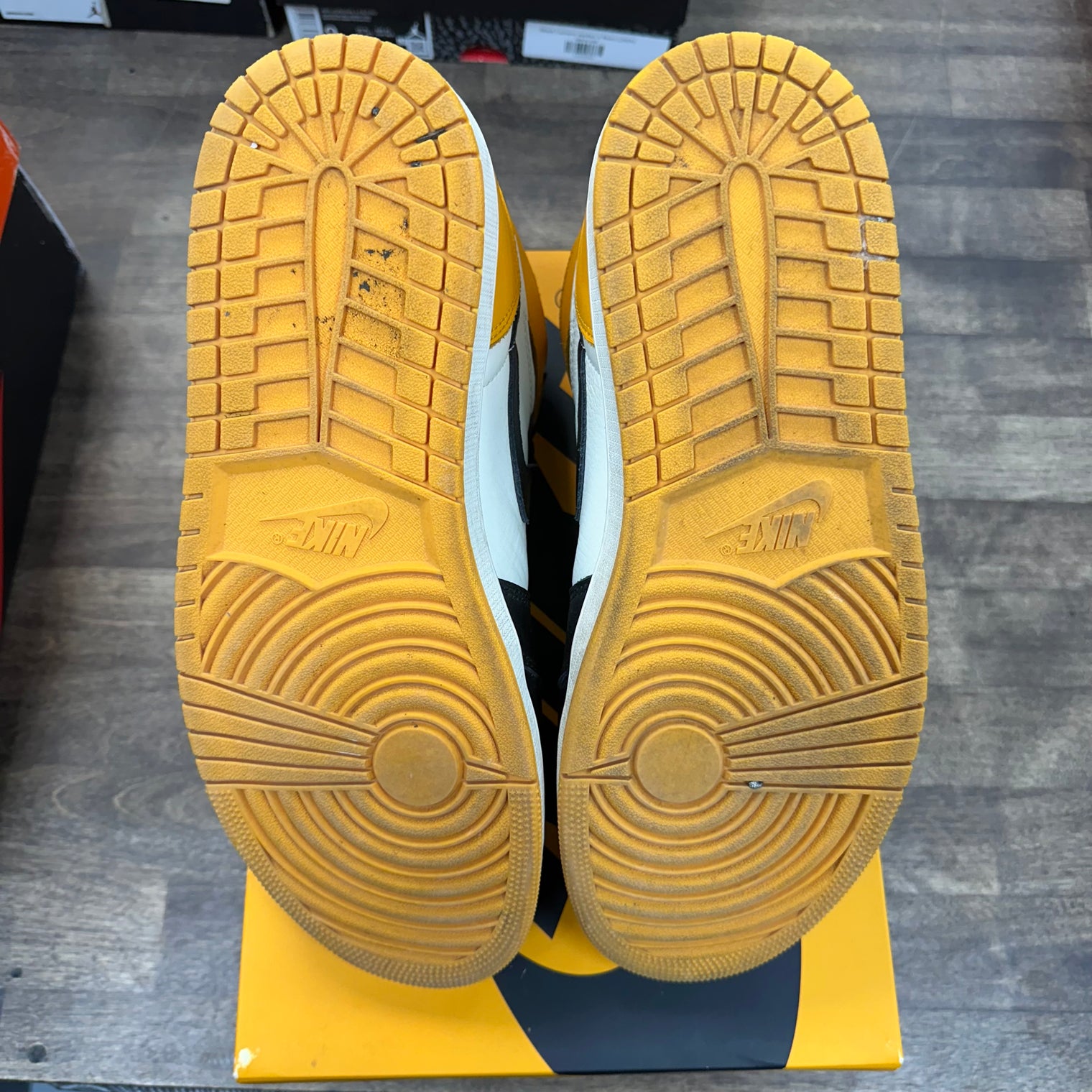 Taxi Yellow Toe Jordan 1 High (USED)