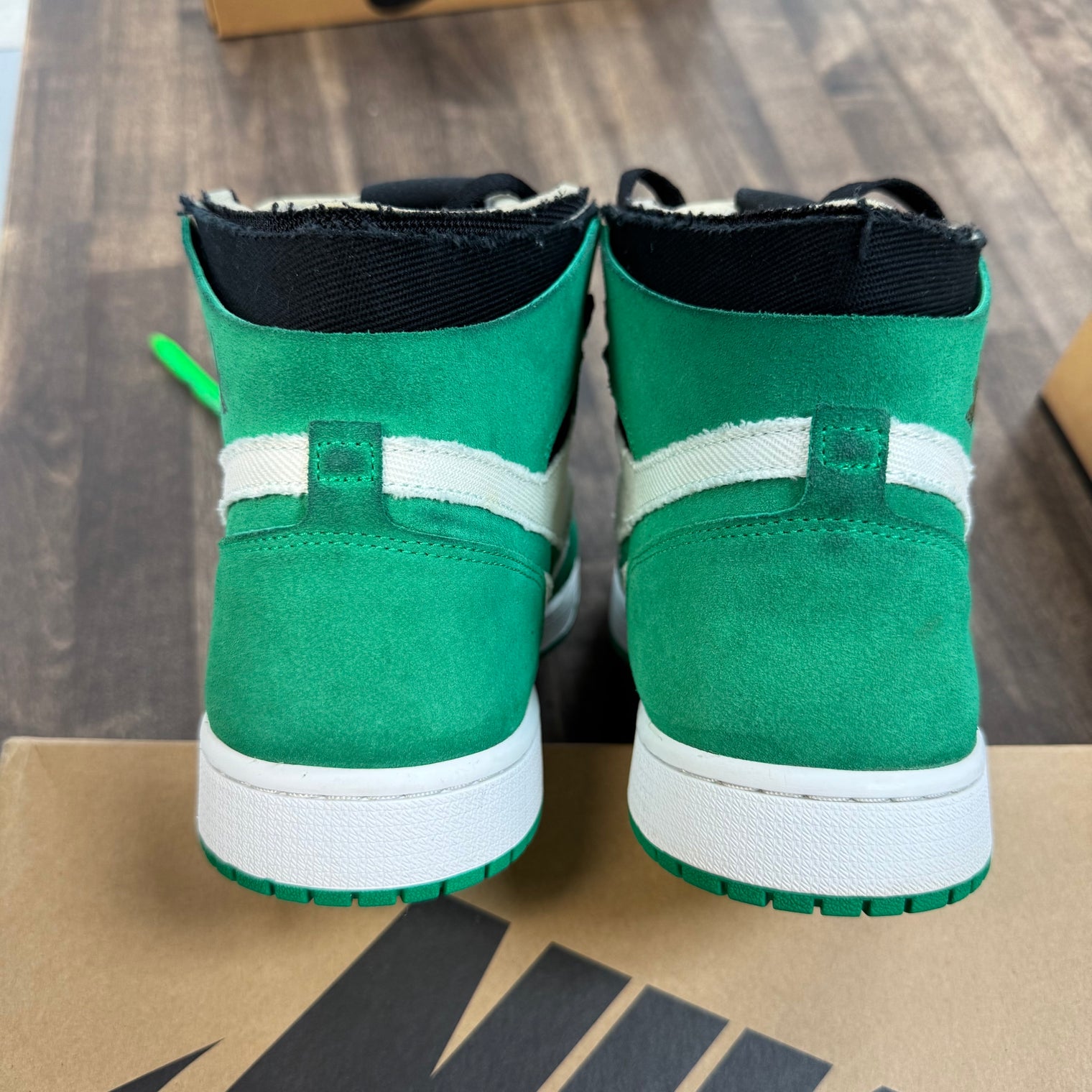 Stadium Green Jordan 1 High Zoom Air CMFT (USED)