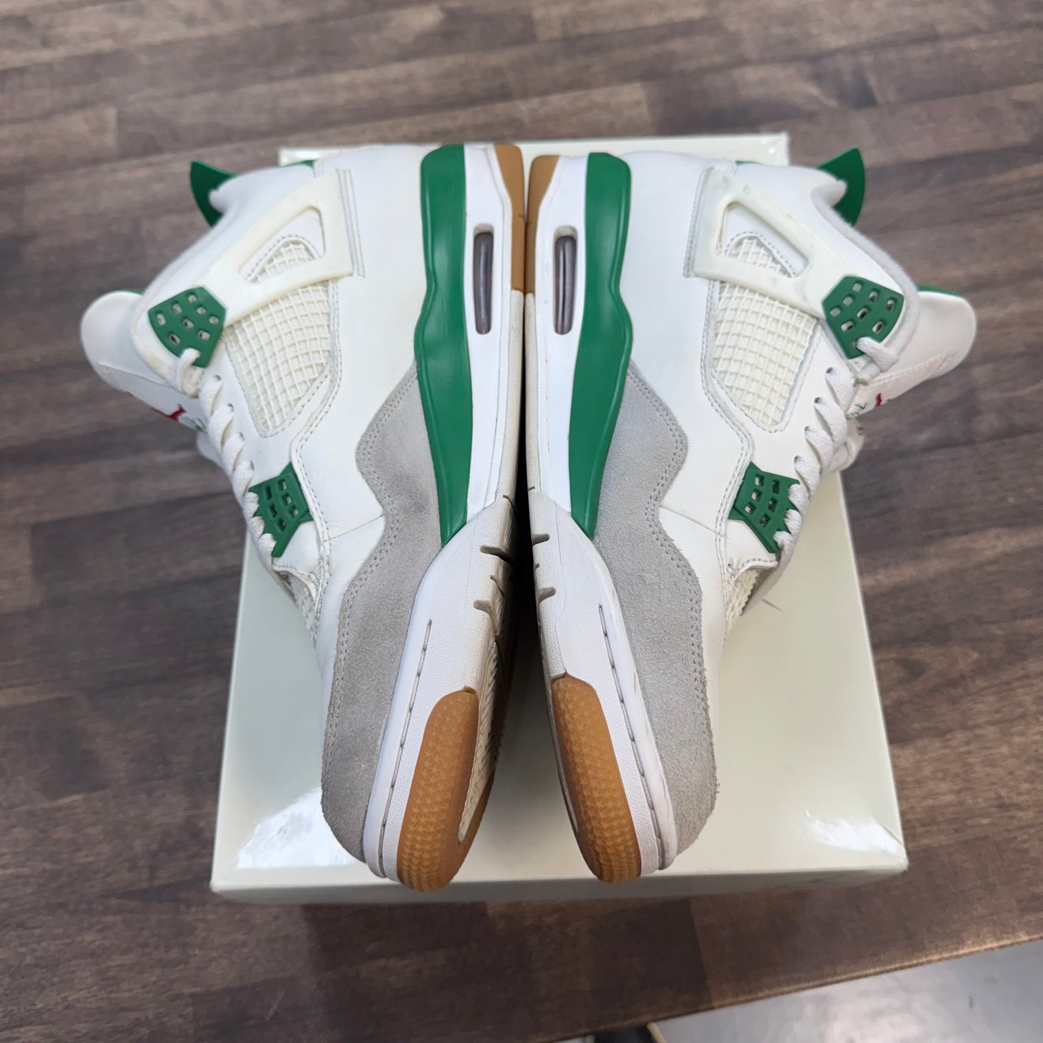 Pine Green SB Jordan 4 Retro (Used)