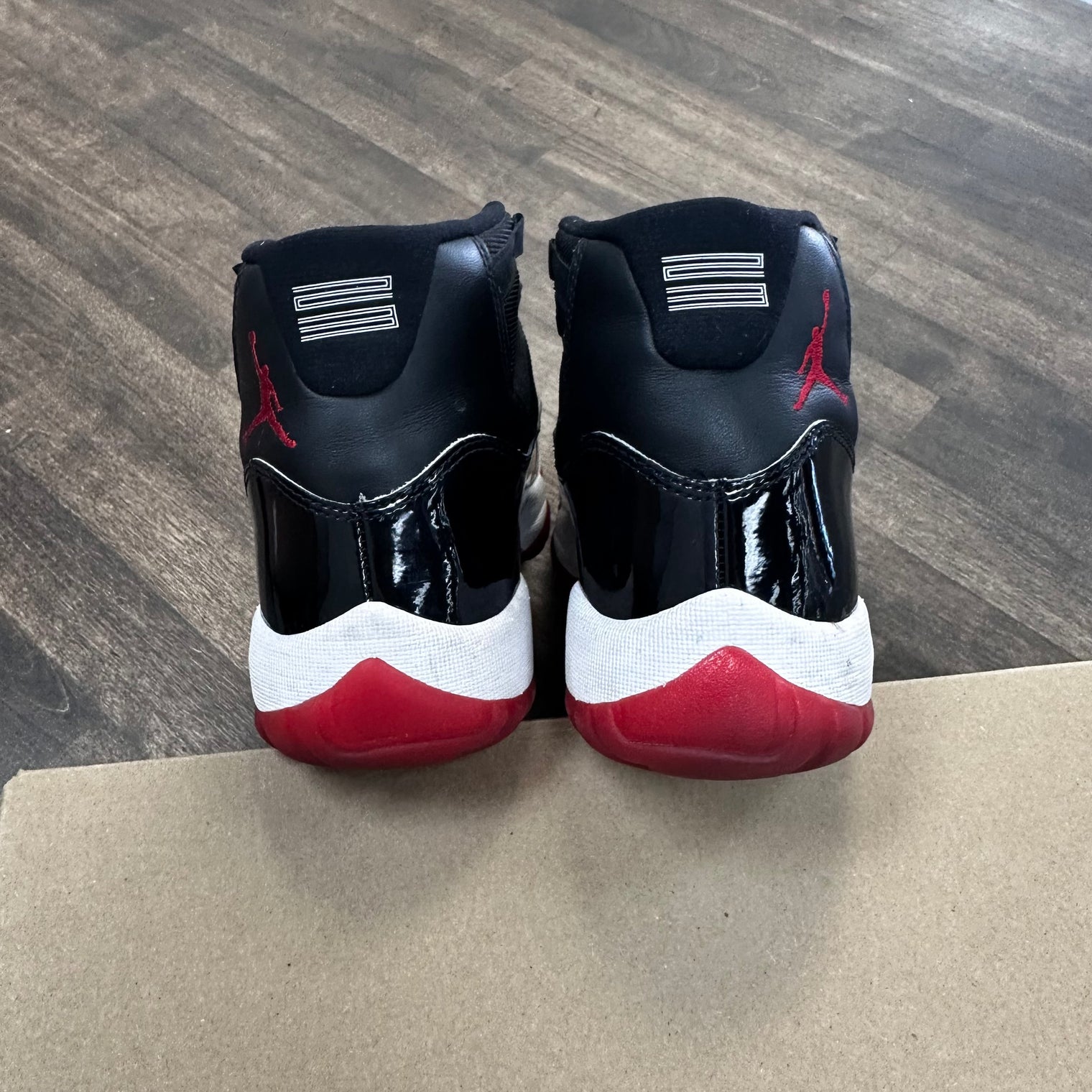 Bred Jordan 11 2019 (USED, No Box)
