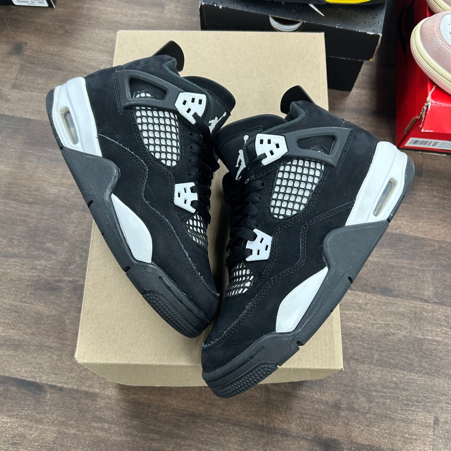 White Thunder Jordan 4 Retro (USED, No Box)