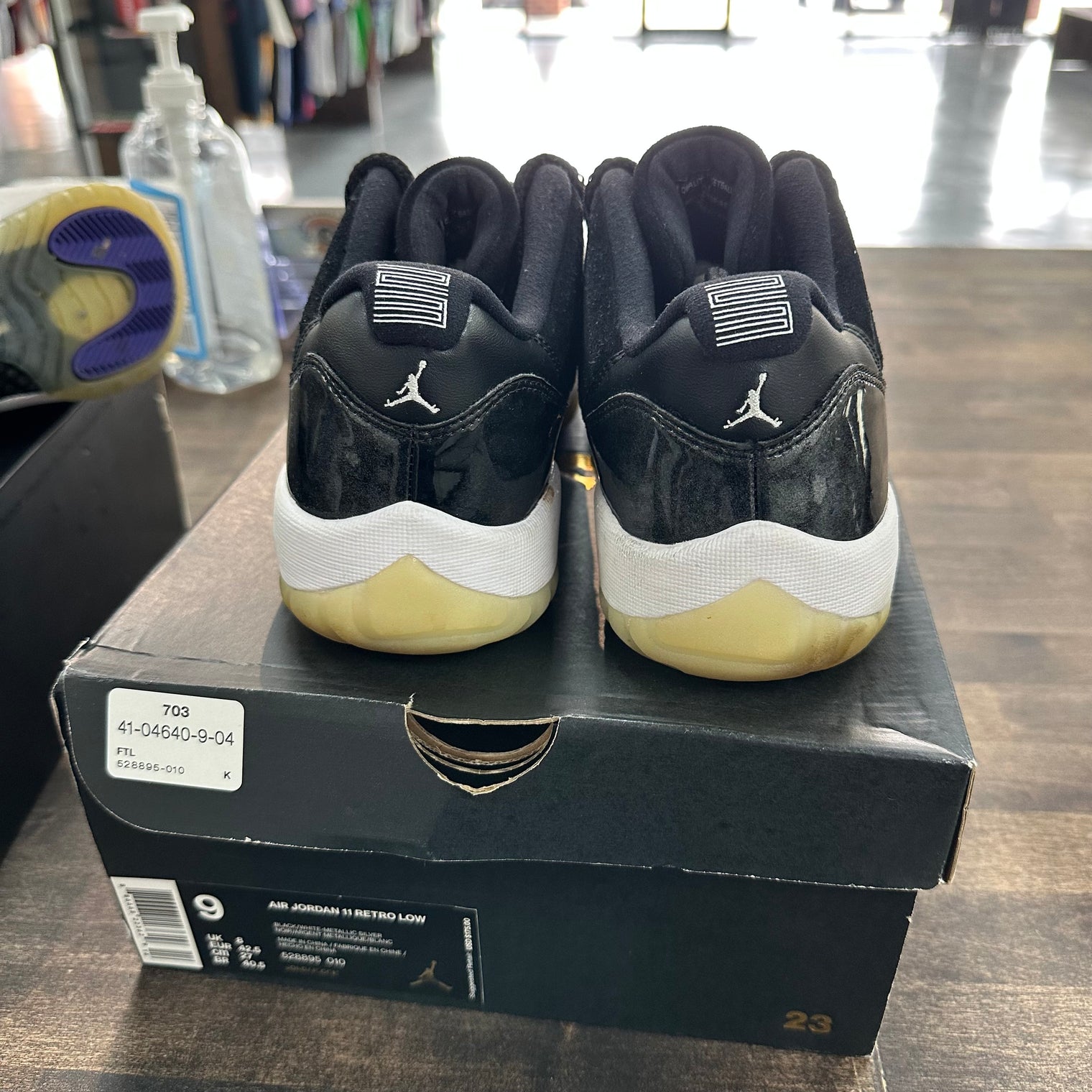 Air Jordan 11 Retro Low Barons (Used)