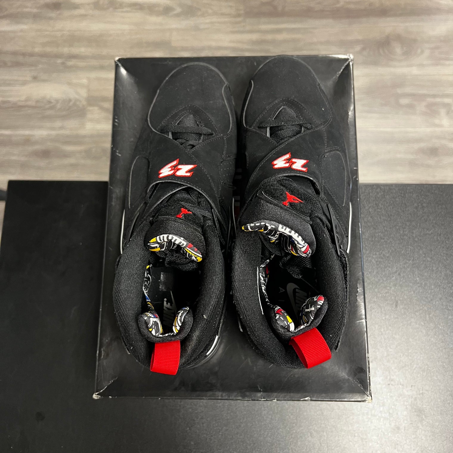 Playoff Jordan 8 Retro