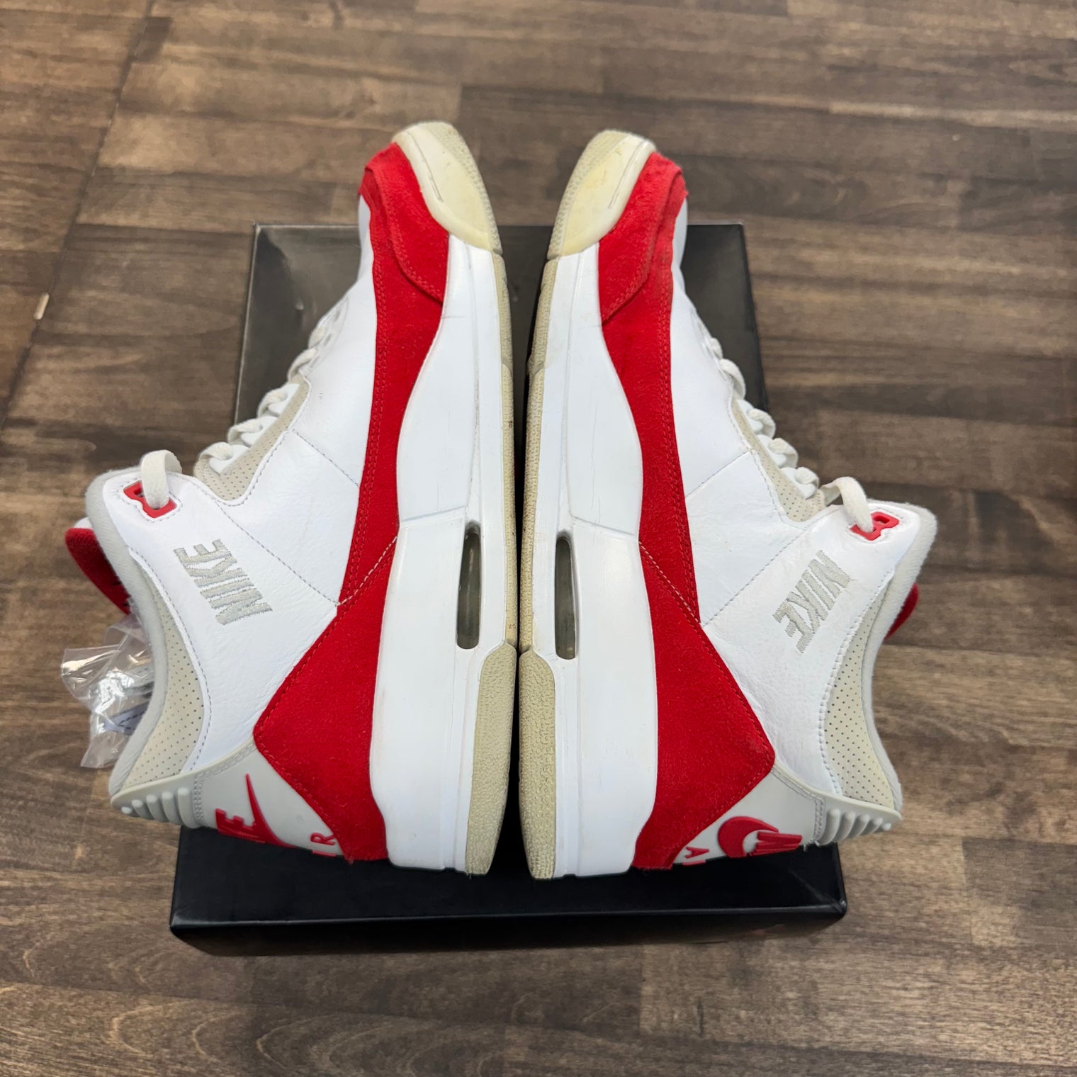 University Red Tinker Jordan 3 (USED)