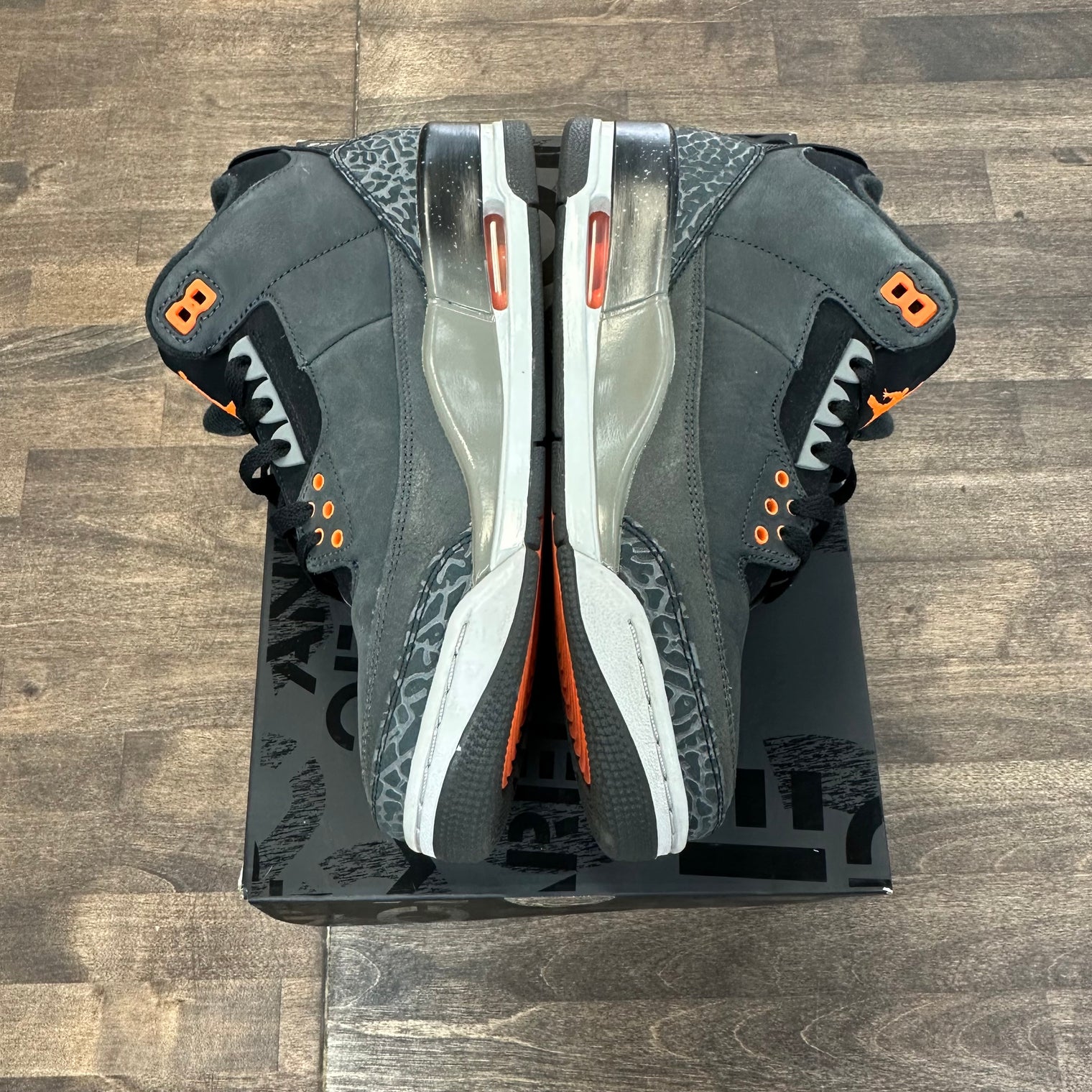 Fear Jordan 3 Retro (2023) (USED)
